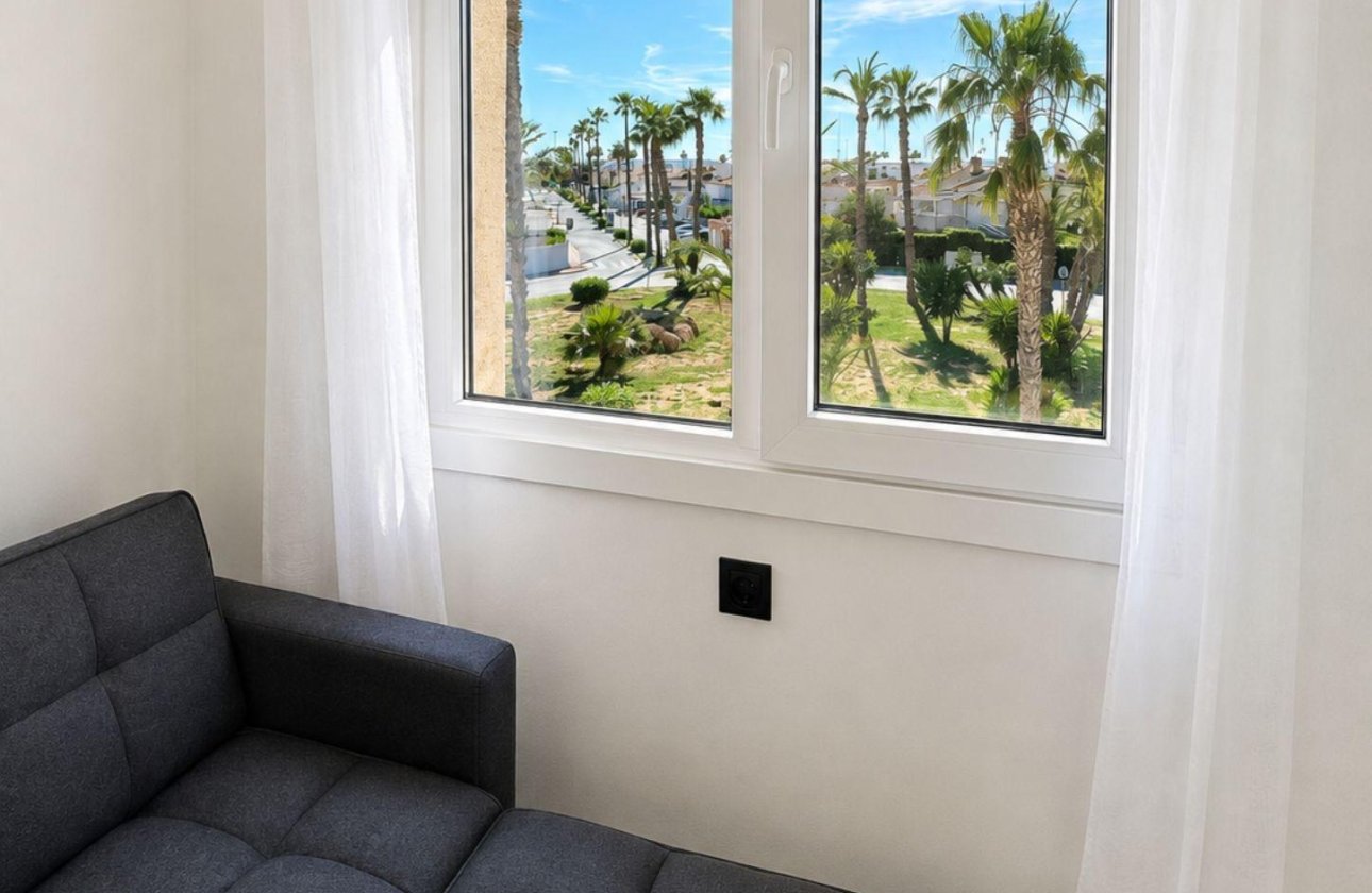 Herverkoop - Bungalow -
Torrevieja - Carrefour