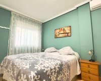 Herverkoop - Bungalow -
Torrevieja - Centro