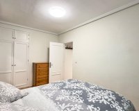 Herverkoop - Bungalow -
Torrevieja - Centro