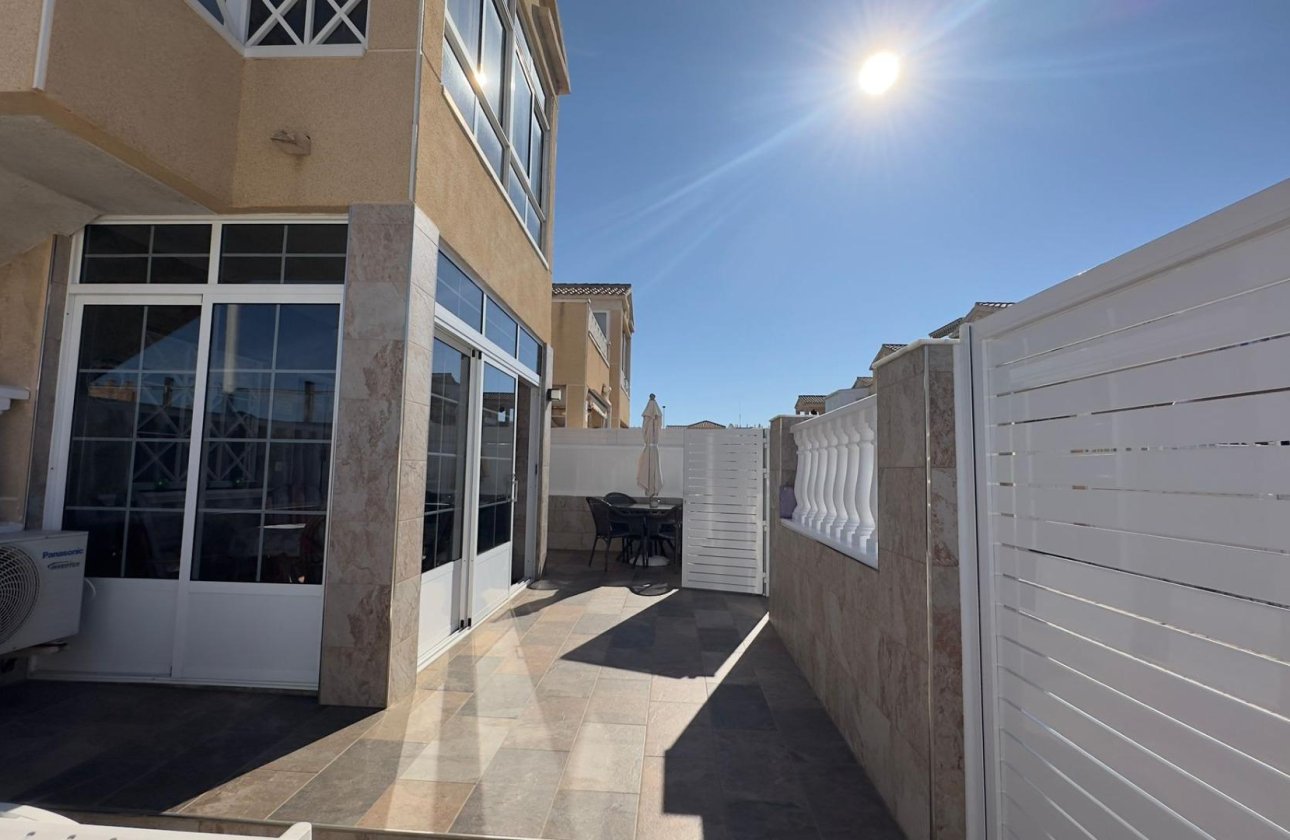 Herverkoop - Bungalow -
Torrevieja - Centro