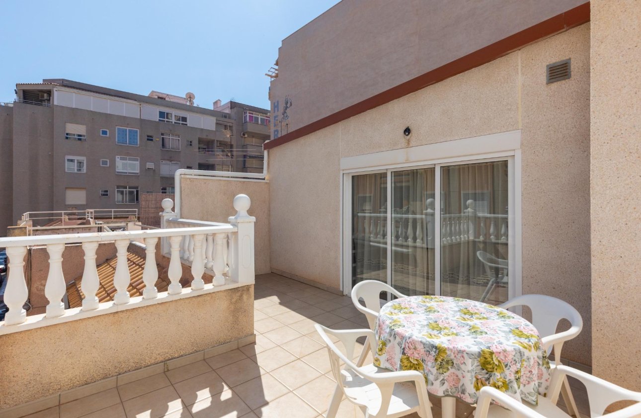 Herverkoop - Bungalow -
Torrevieja - Centro