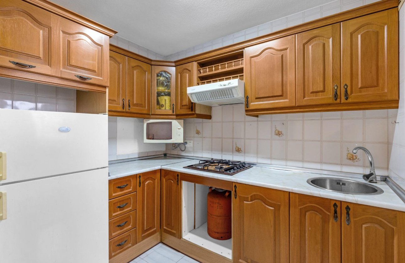 Herverkoop - Bungalow -
Torrevieja - Centro