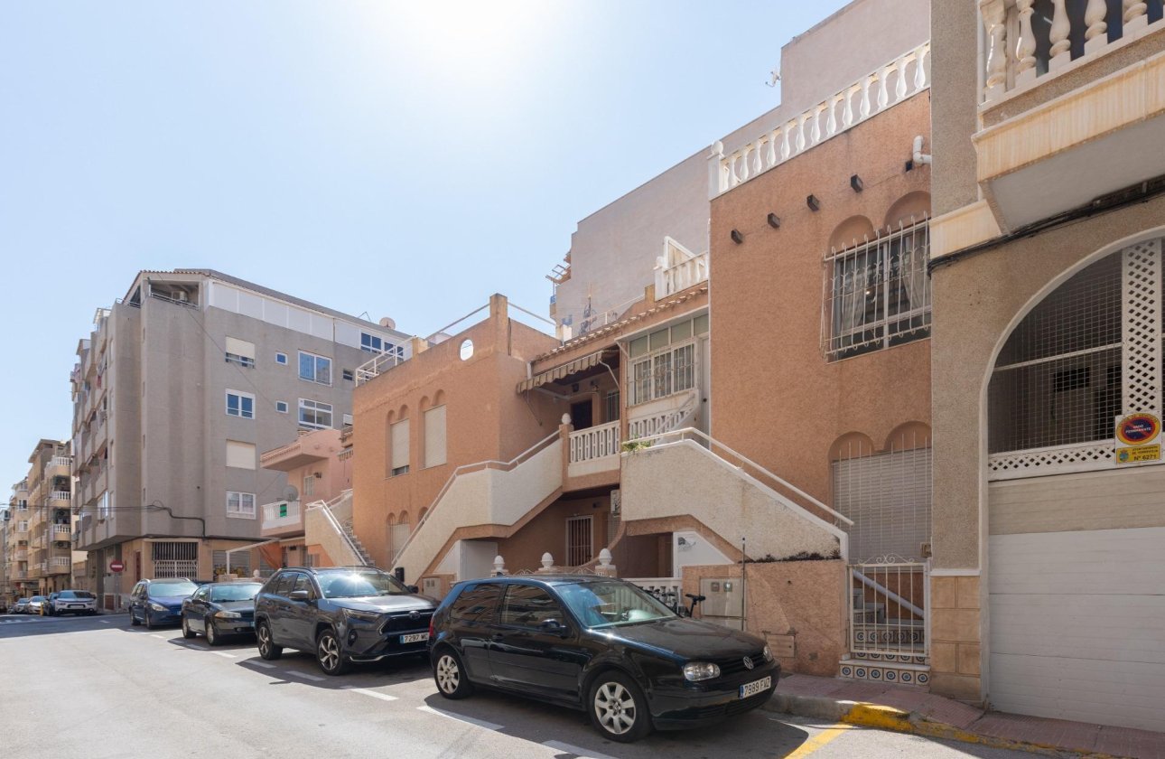 Herverkoop - Bungalow -
Torrevieja - Centro