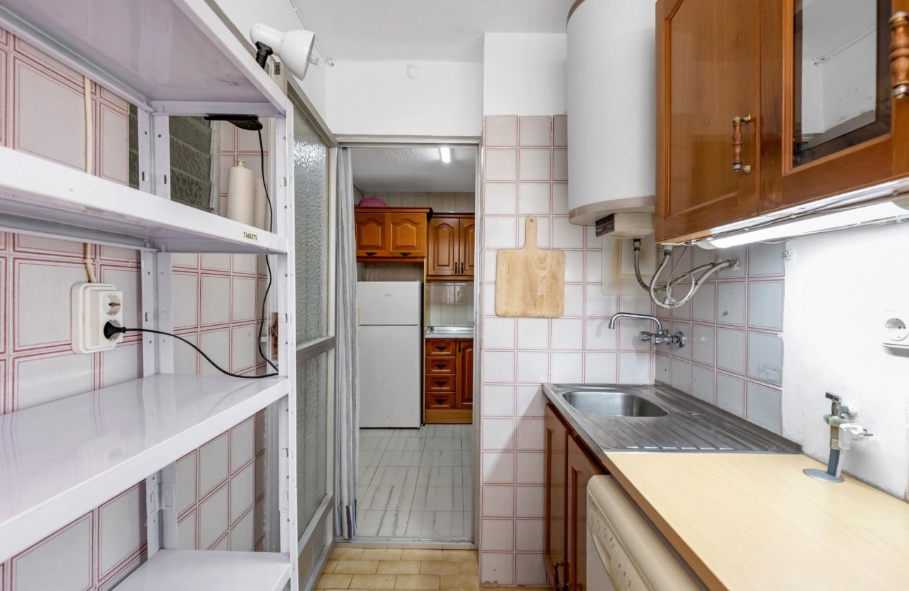 Herverkoop - Bungalow -
Torrevieja - Centro