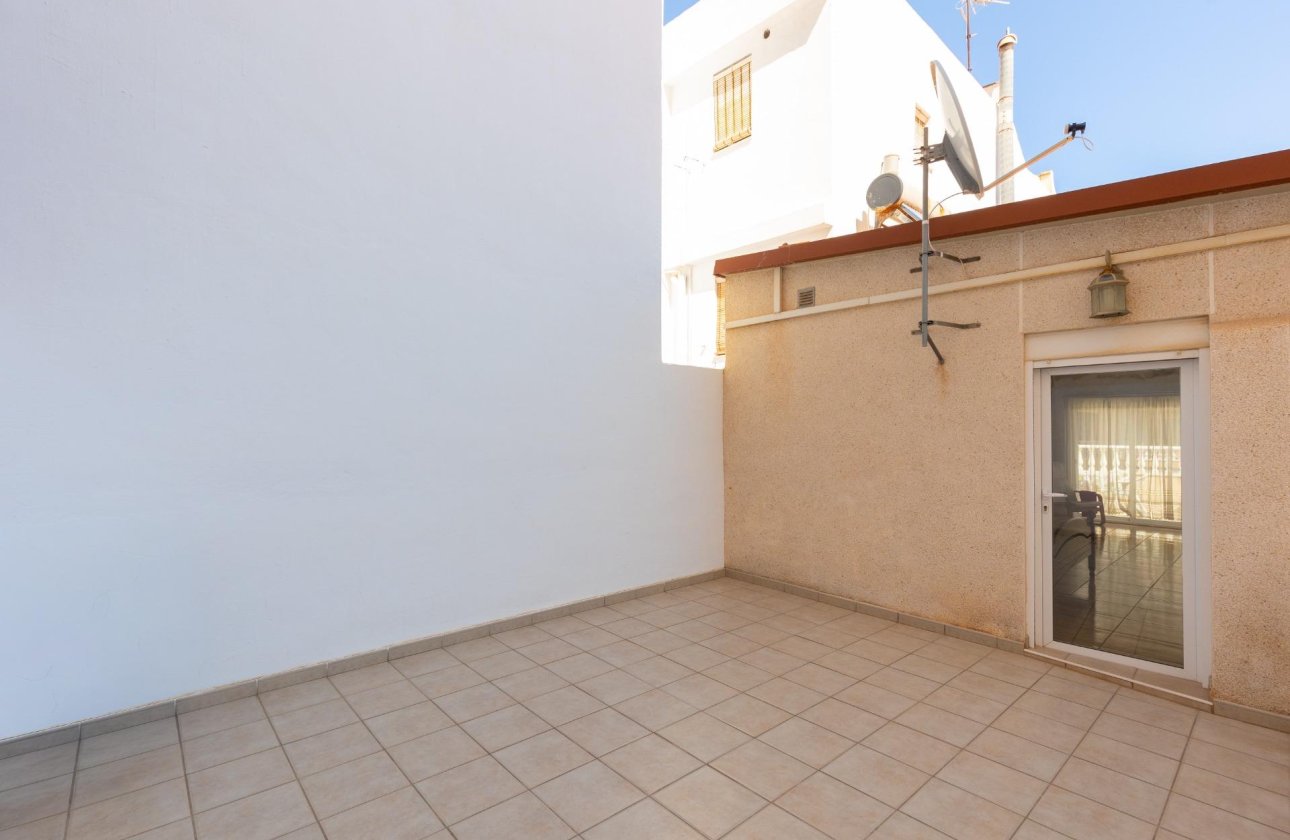 Herverkoop - Bungalow -
Torrevieja - Centro