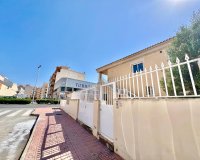 Herverkoop - Bungalow -
Torrevieja - Centro