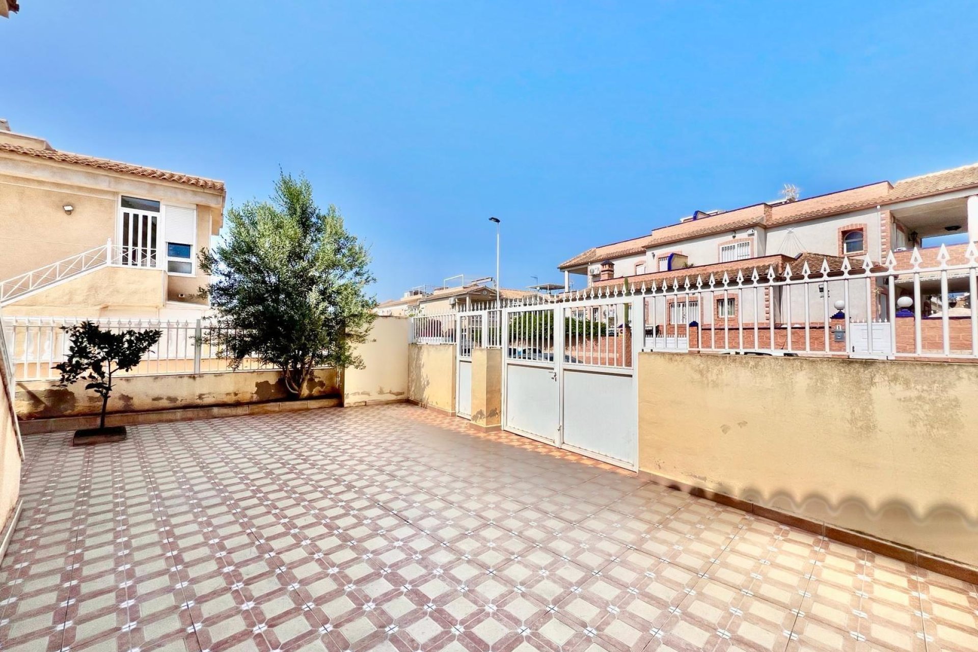 Herverkoop - Bungalow -
Torrevieja - Centro