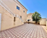 Herverkoop - Bungalow -
Torrevieja - Centro