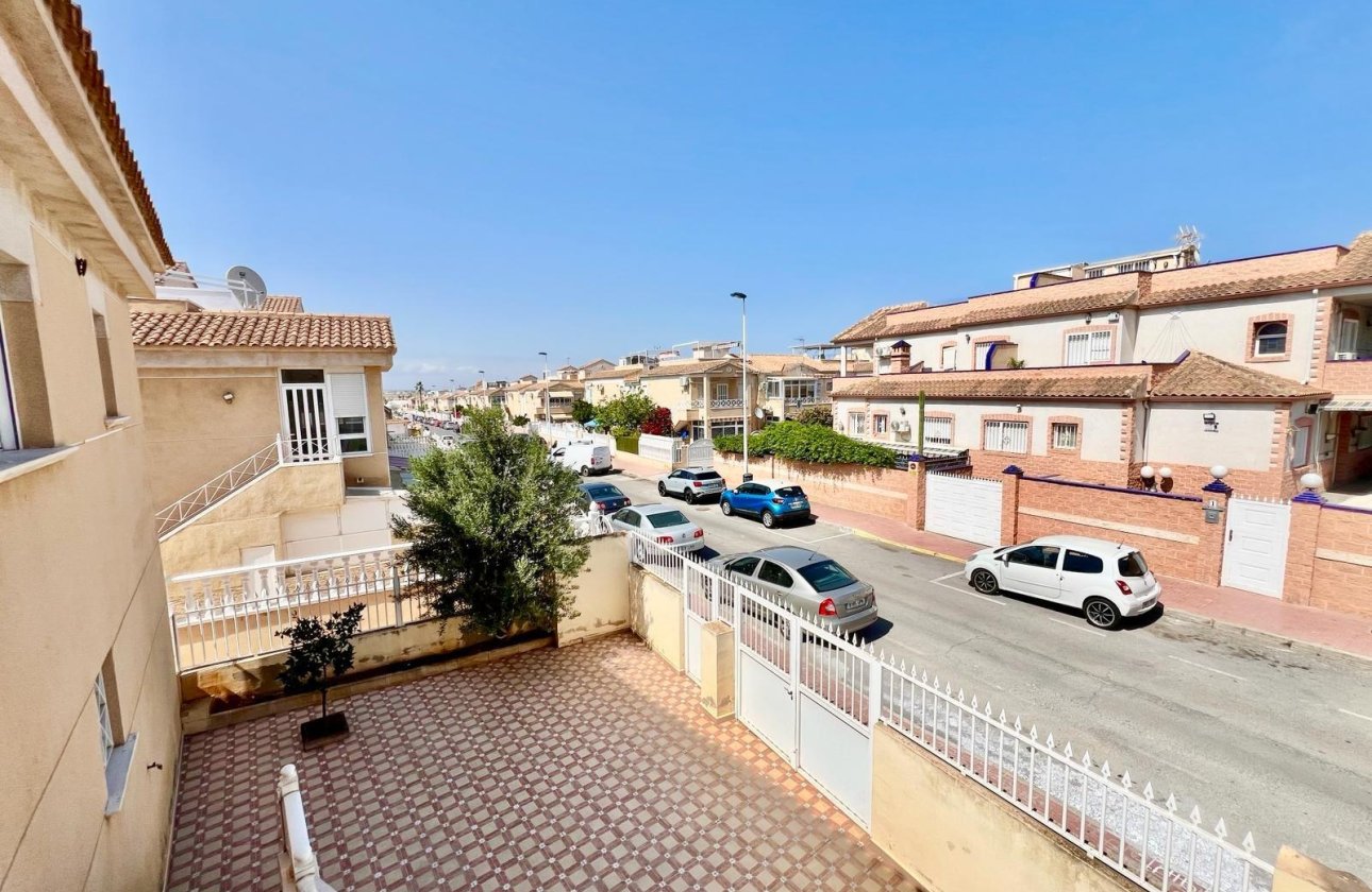 Herverkoop - Bungalow -
Torrevieja - Centro