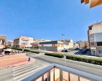 Herverkoop - Bungalow -
Torrevieja - Centro