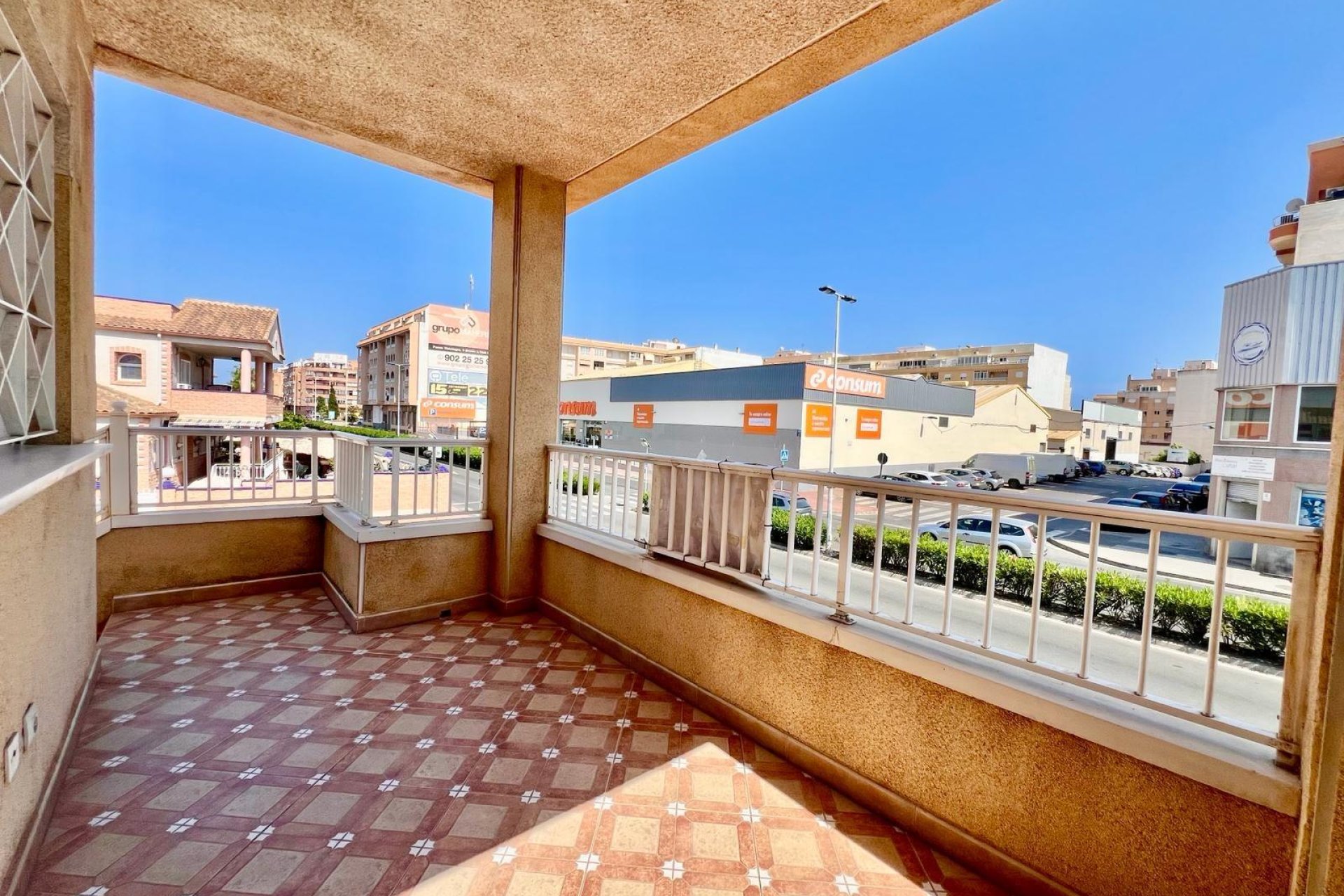 Herverkoop - Bungalow -
Torrevieja - Centro