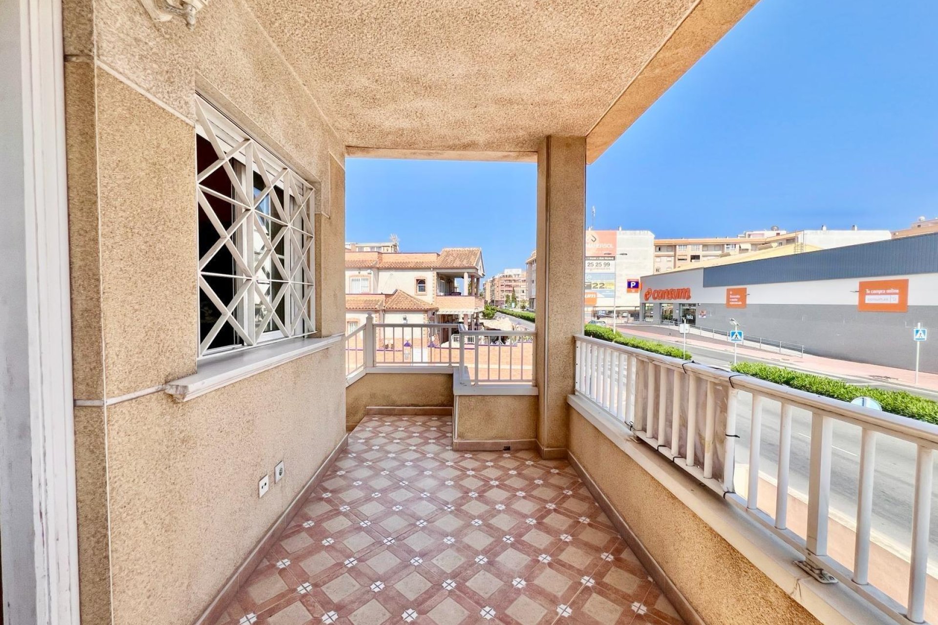Herverkoop - Bungalow -
Torrevieja - Centro