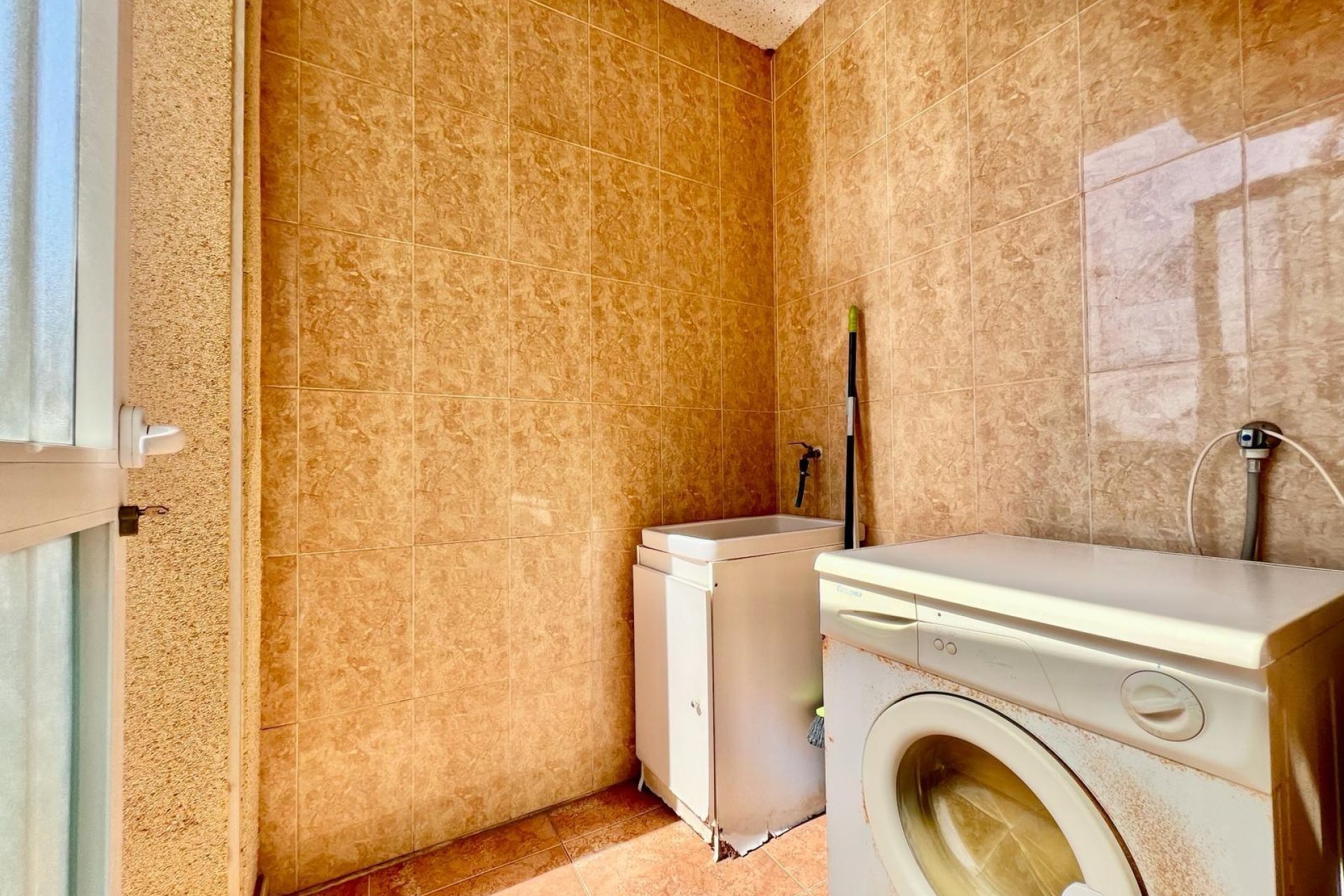 Herverkoop - Bungalow -
Torrevieja - Centro