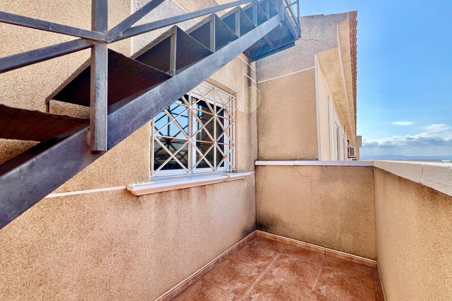 Herverkoop - Bungalow -
Torrevieja - Centro