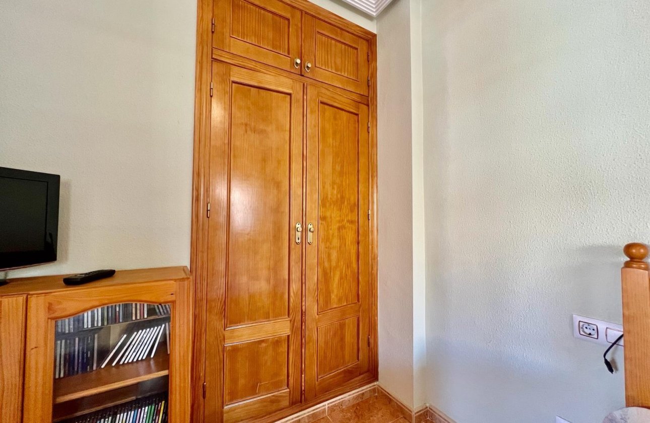 Herverkoop - Bungalow -
Torrevieja - Centro