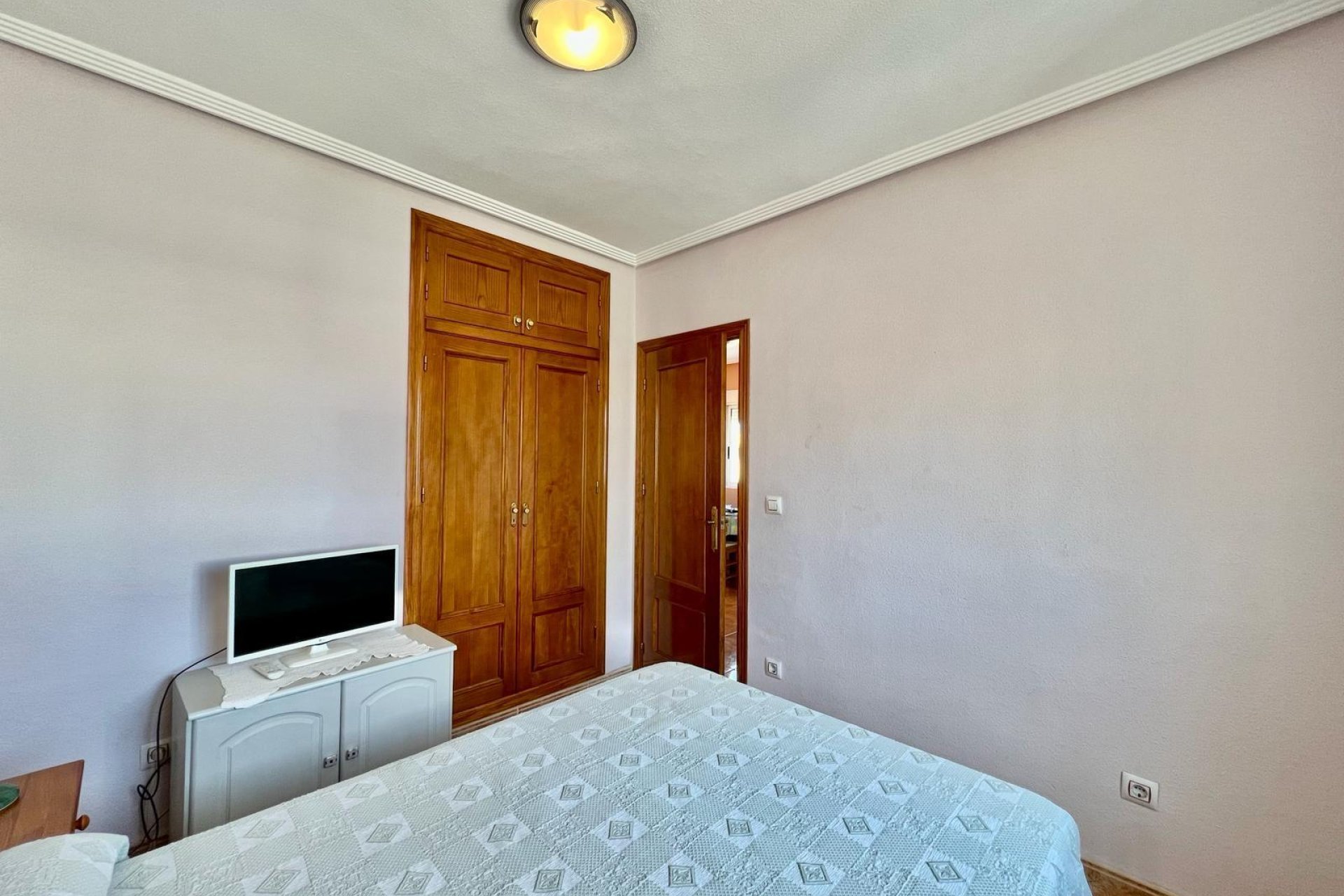 Herverkoop - Bungalow -
Torrevieja - Centro