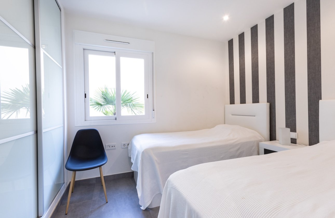 Herverkoop - Bungalow -
Torrevieja - Costa Blanca