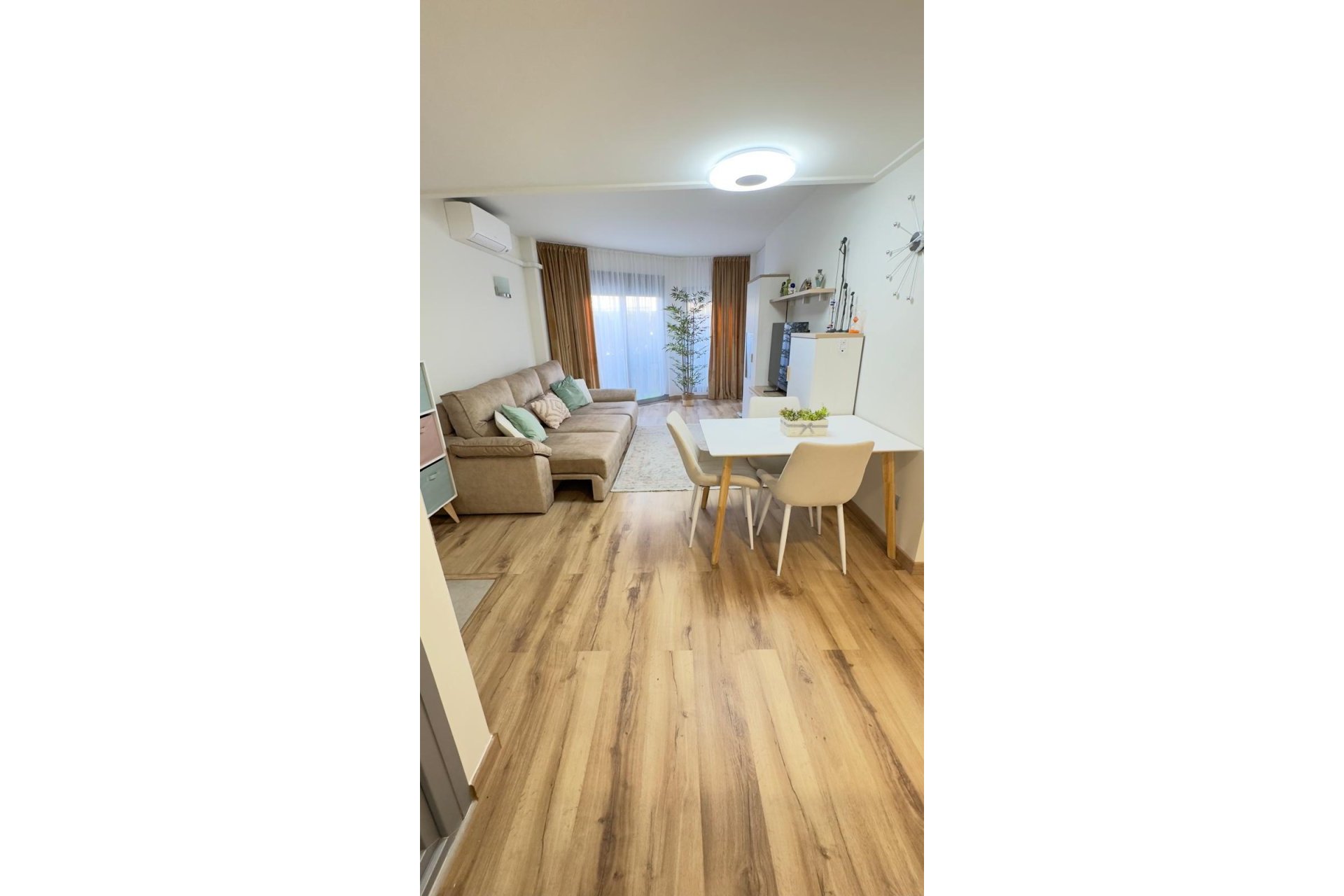 Herverkoop - Bungalow -
Torrevieja - Costa Blanca