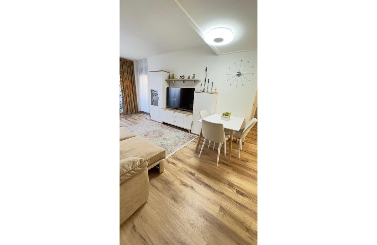 Herverkoop - Bungalow -
Torrevieja - Costa Blanca