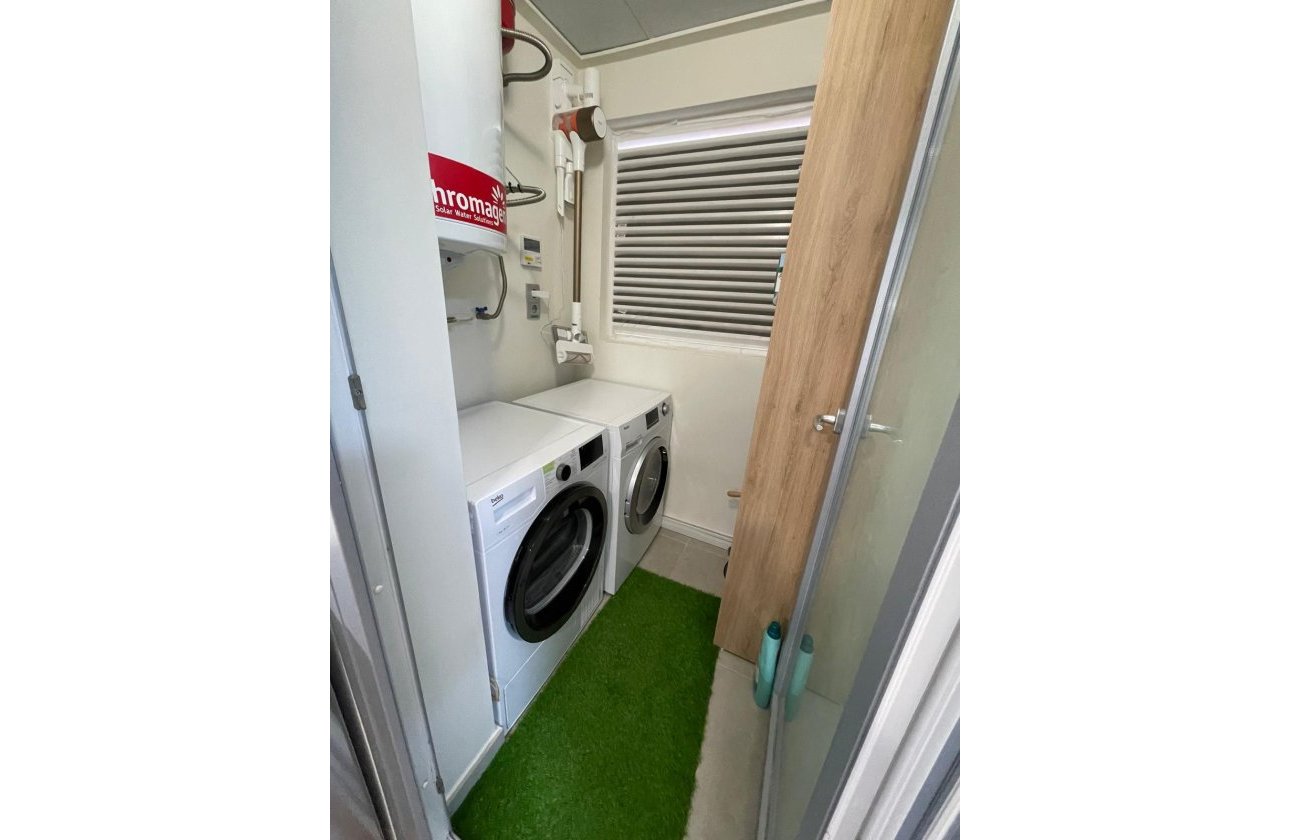 Herverkoop - Bungalow -
Torrevieja - Costa Blanca