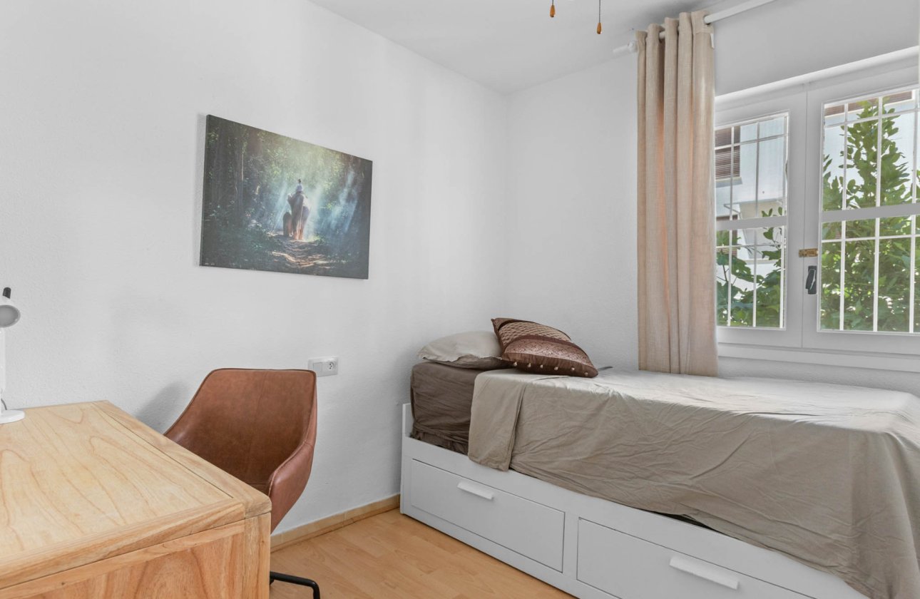 Herverkoop - Bungalow -
Torrevieja - Costa Blanca