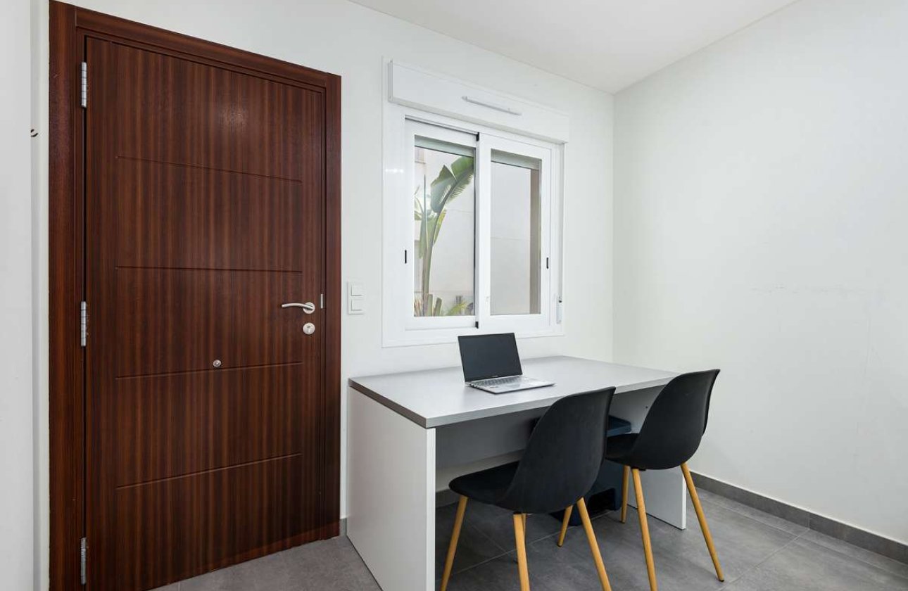 Herverkoop - Bungalow -
Torrevieja - Costa Blanca