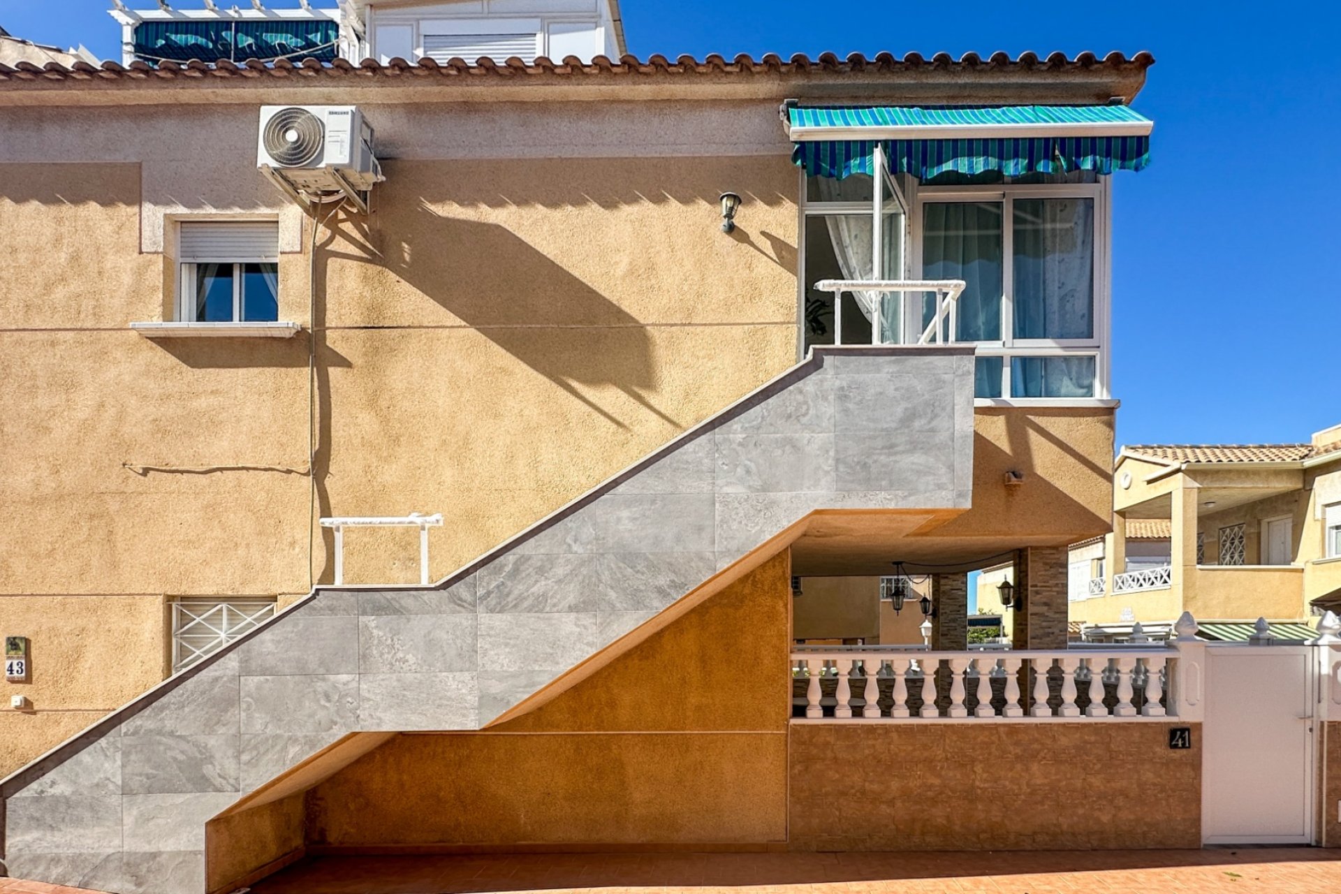Herverkoop - Bungalow -
Torrevieja - Costa Blanca