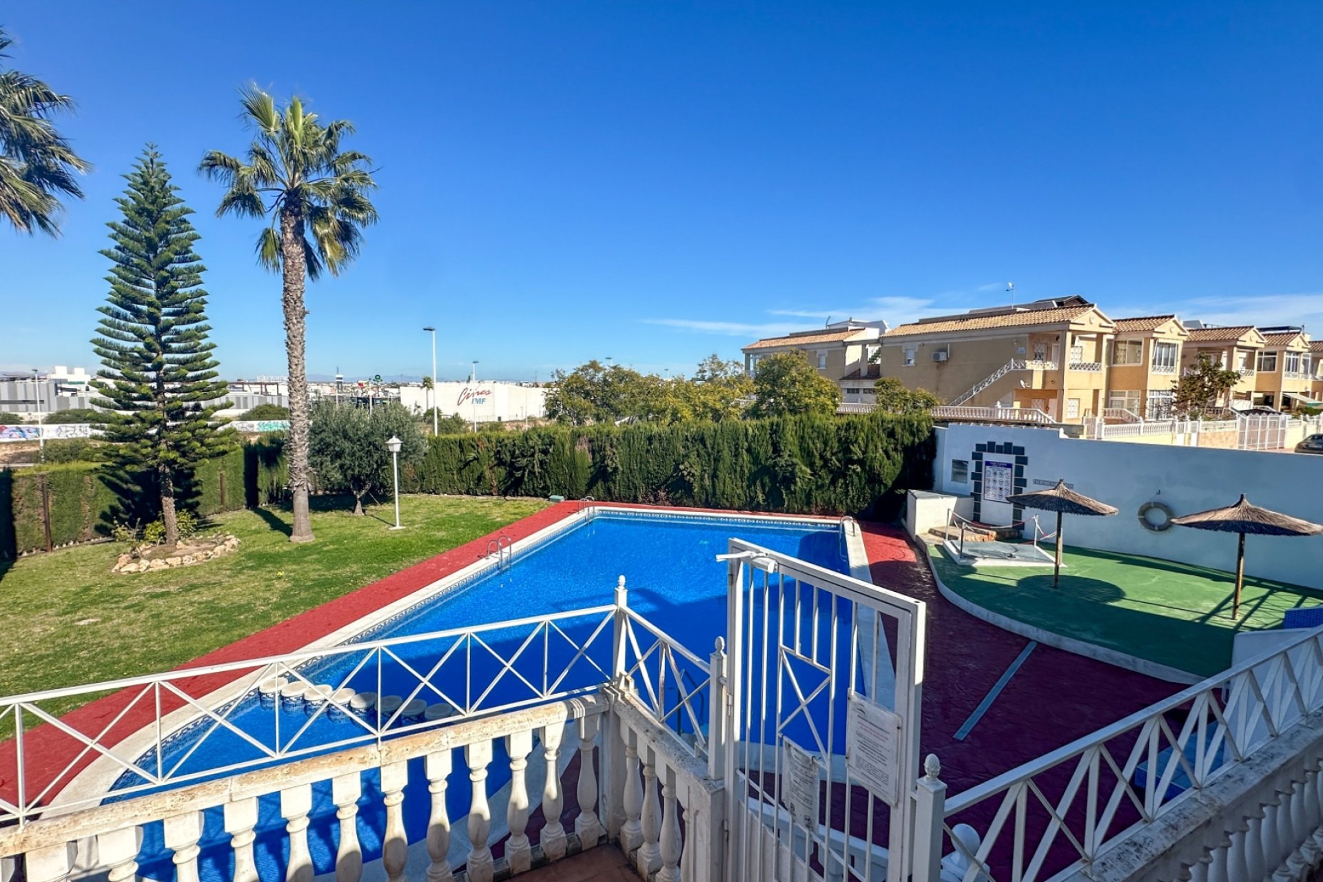 Herverkoop - Bungalow -
Torrevieja - Costa Blanca