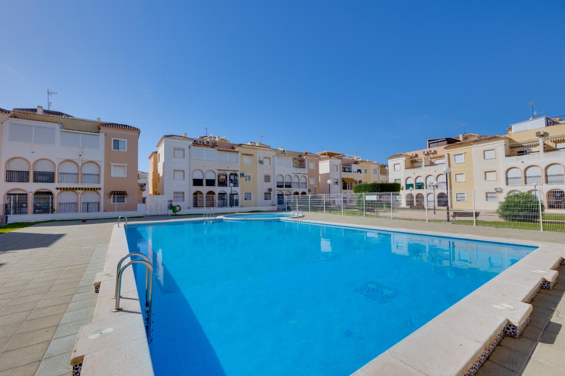 Herverkoop - Bungalow -
Torrevieja - Costa Blanca