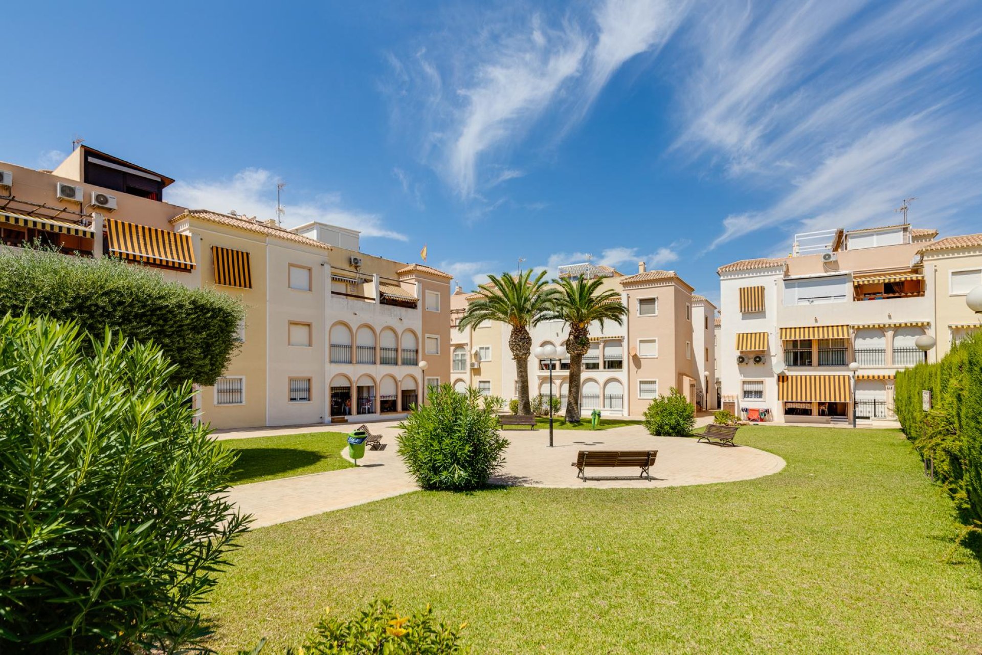 Herverkoop - Bungalow -
Torrevieja - Costa Blanca