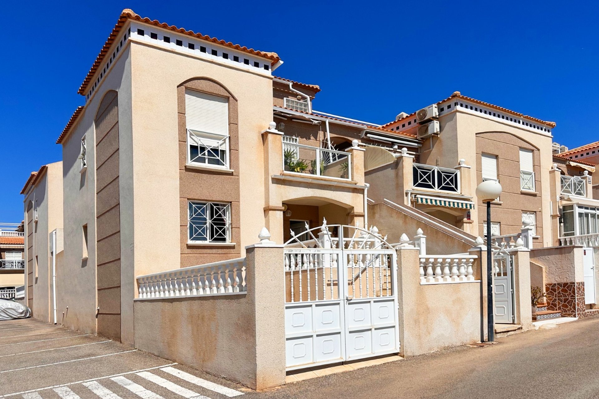 Herverkoop - Bungalow -
Torrevieja - Costa Blanca