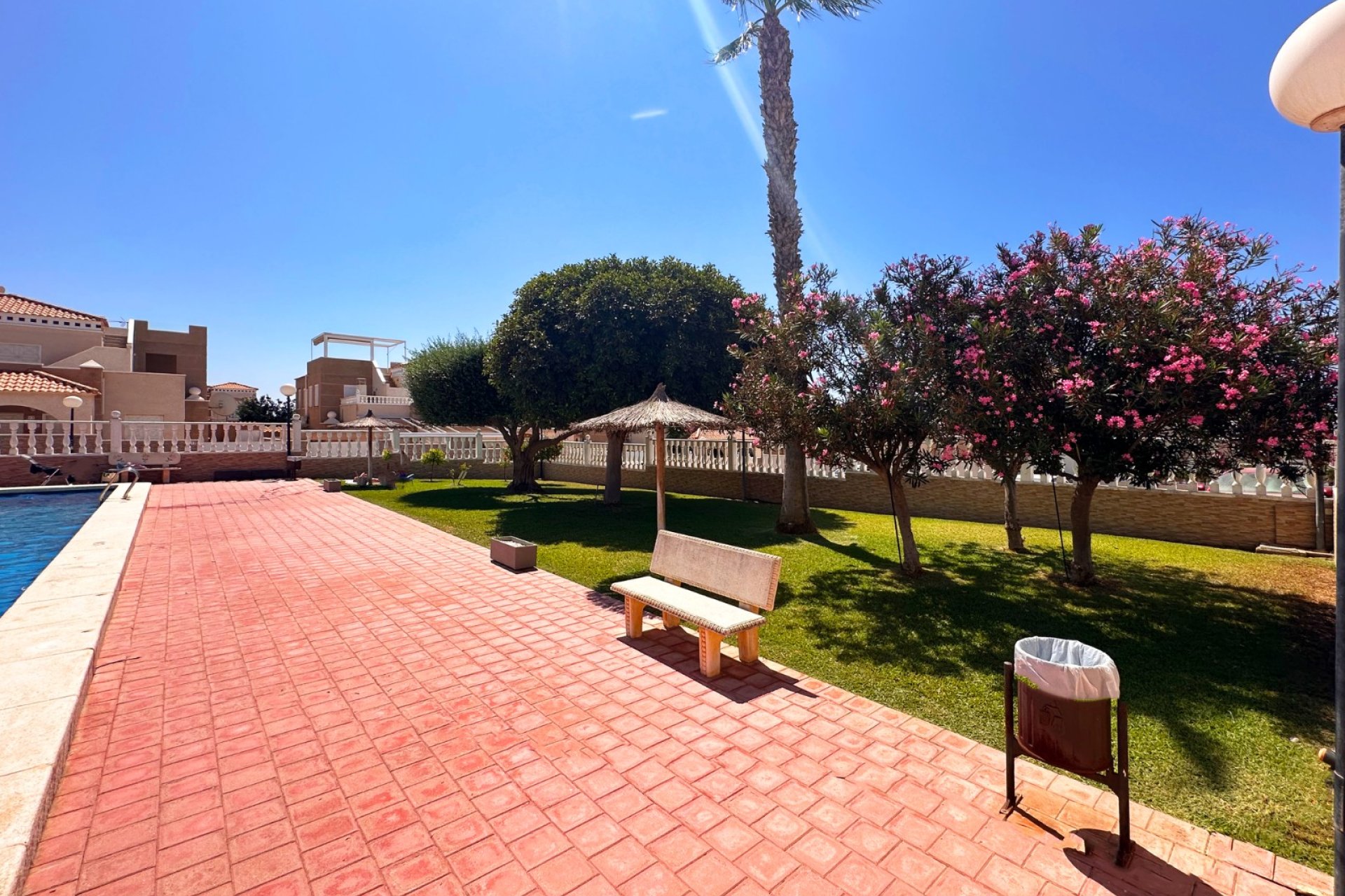 Herverkoop - Bungalow -
Torrevieja - Costa Blanca