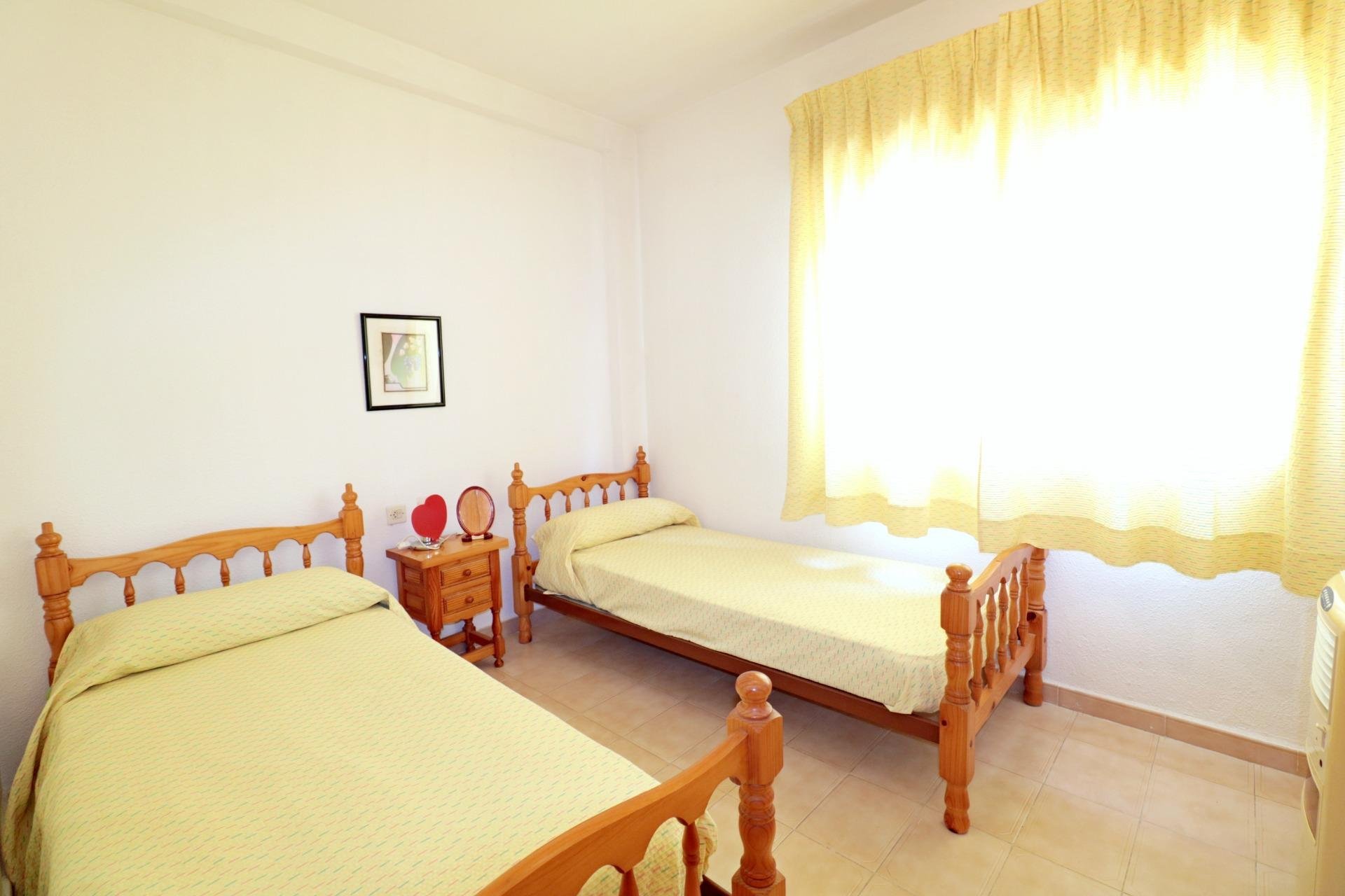 Herverkoop - Bungalow -
Torrevieja - El Acequión - Los Náufragos