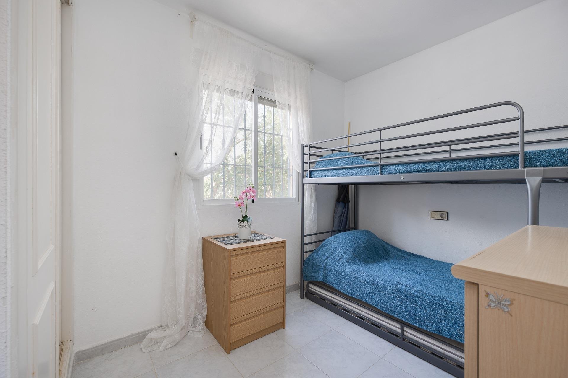 Herverkoop - Bungalow -
Torrevieja - El Chaparral