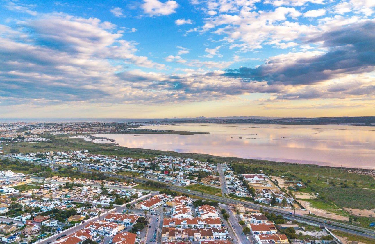 Herverkoop - Bungalow -
Torrevieja - El Chaparral