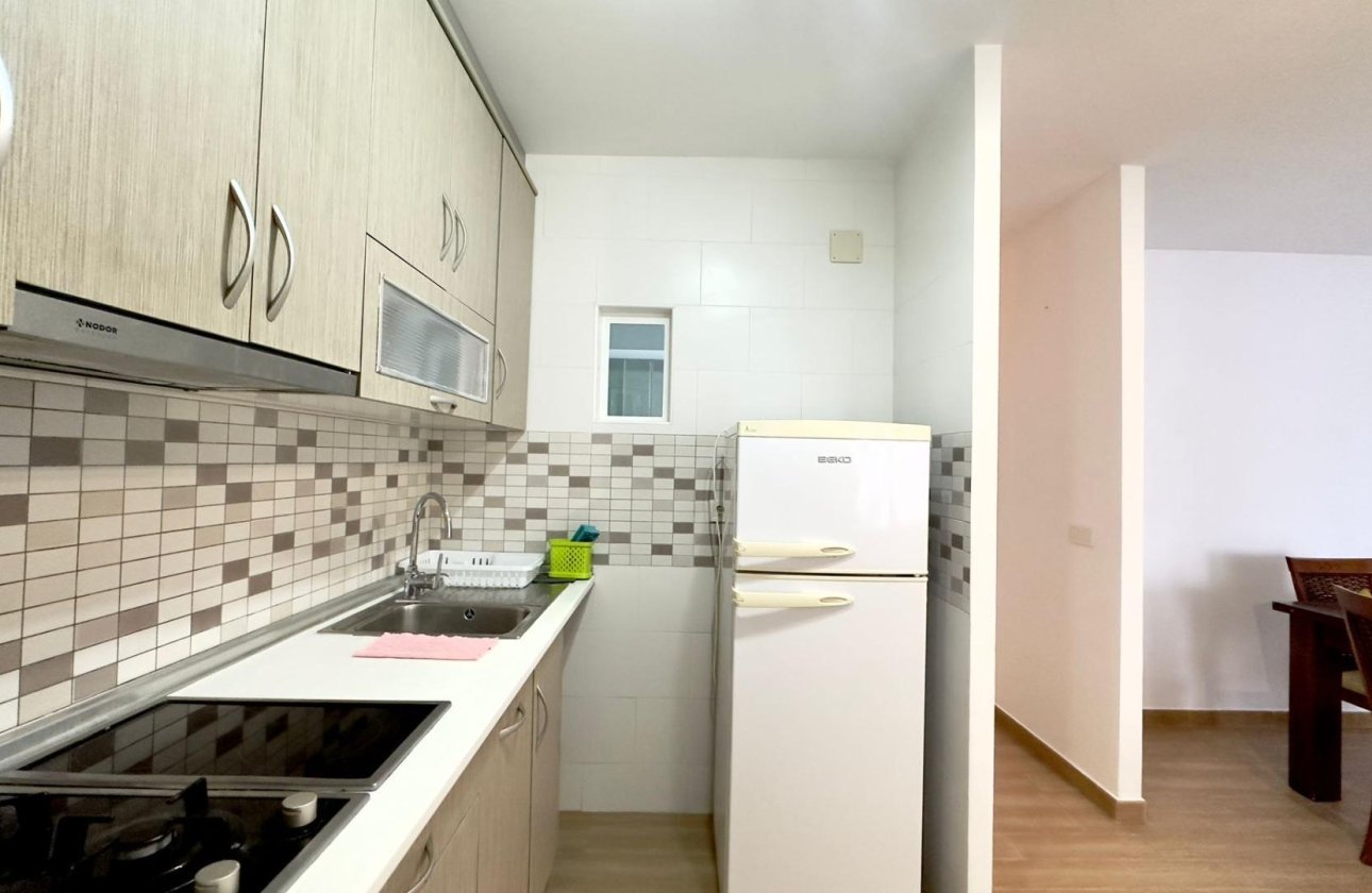 Herverkoop - Bungalow -
Torrevieja - El Limonar