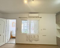 Herverkoop - Bungalow -
Torrevieja - El Limonar