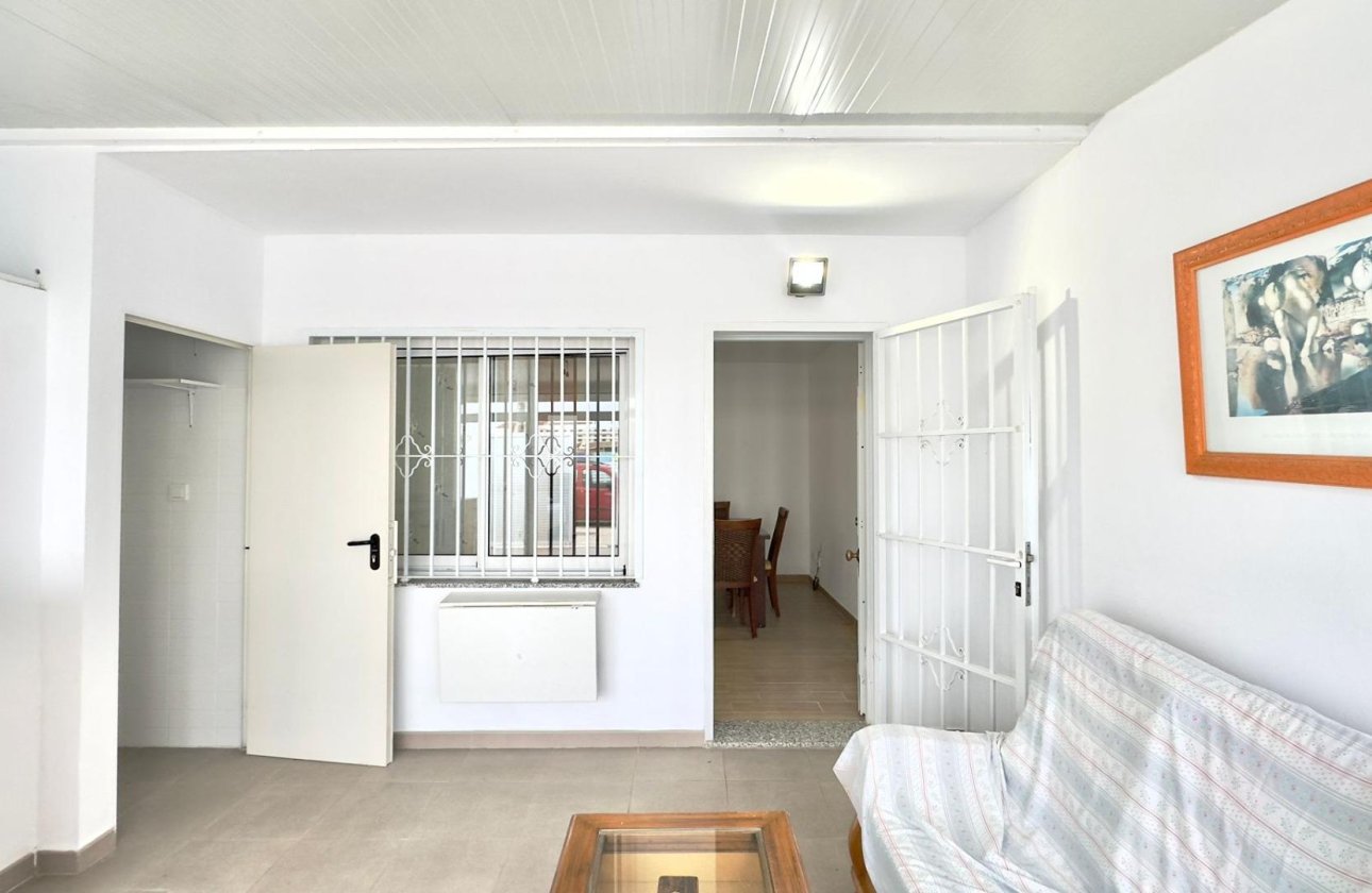 Herverkoop - Bungalow -
Torrevieja - El Limonar