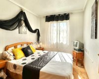 Herverkoop - Bungalow -
Torrevieja - El Limonar