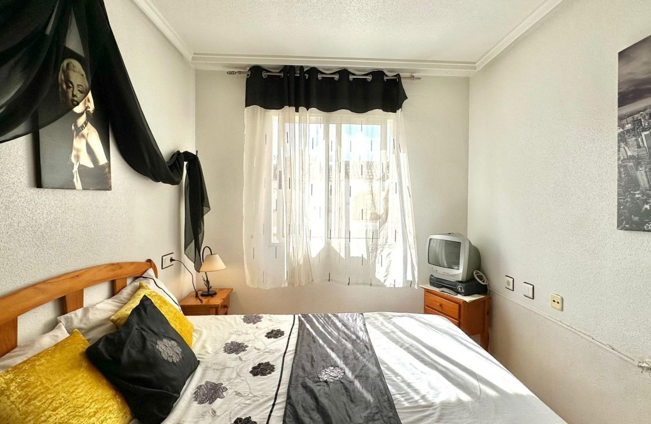 Herverkoop - Bungalow -
Torrevieja - El Limonar