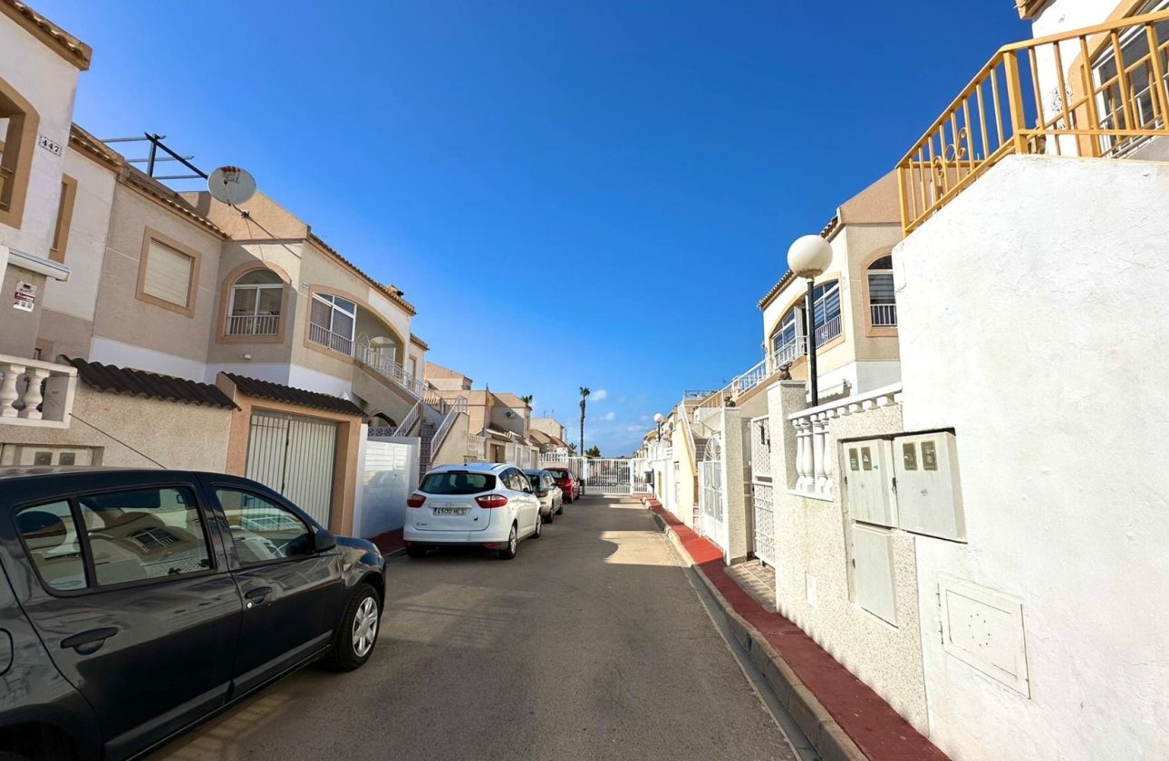 Herverkoop - Bungalow -
Torrevieja - El Limonar