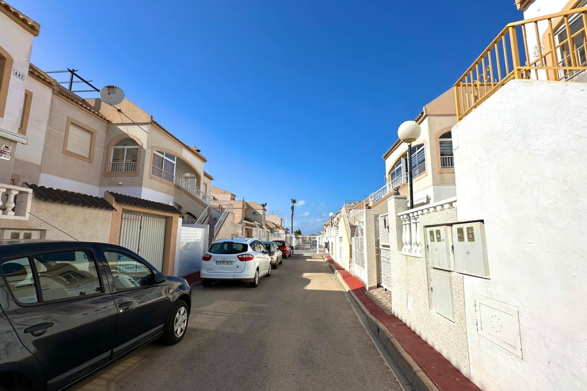 Herverkoop - Bungalow -
Torrevieja - El Limonar