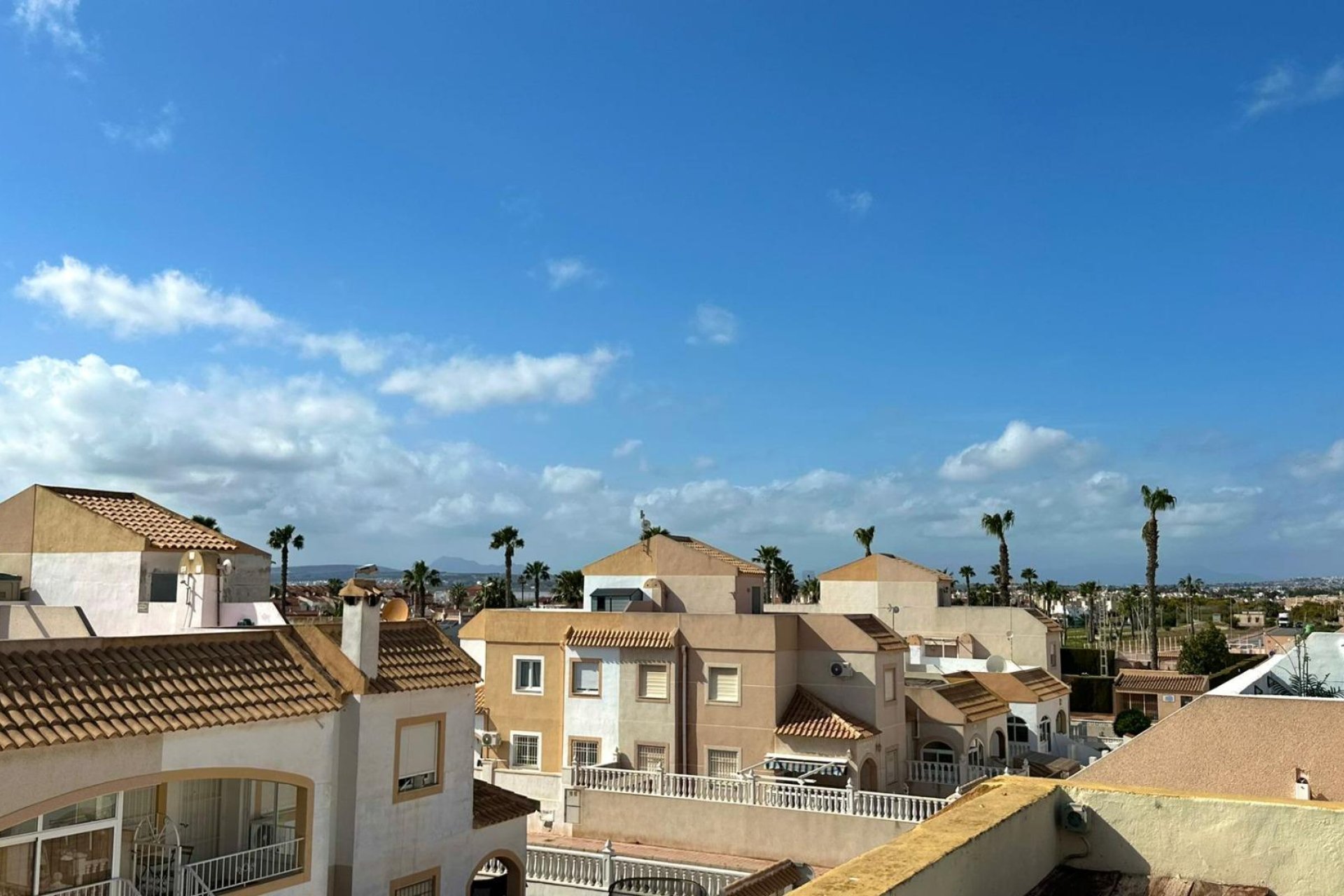 Herverkoop - Bungalow -
Torrevieja - El Limonar