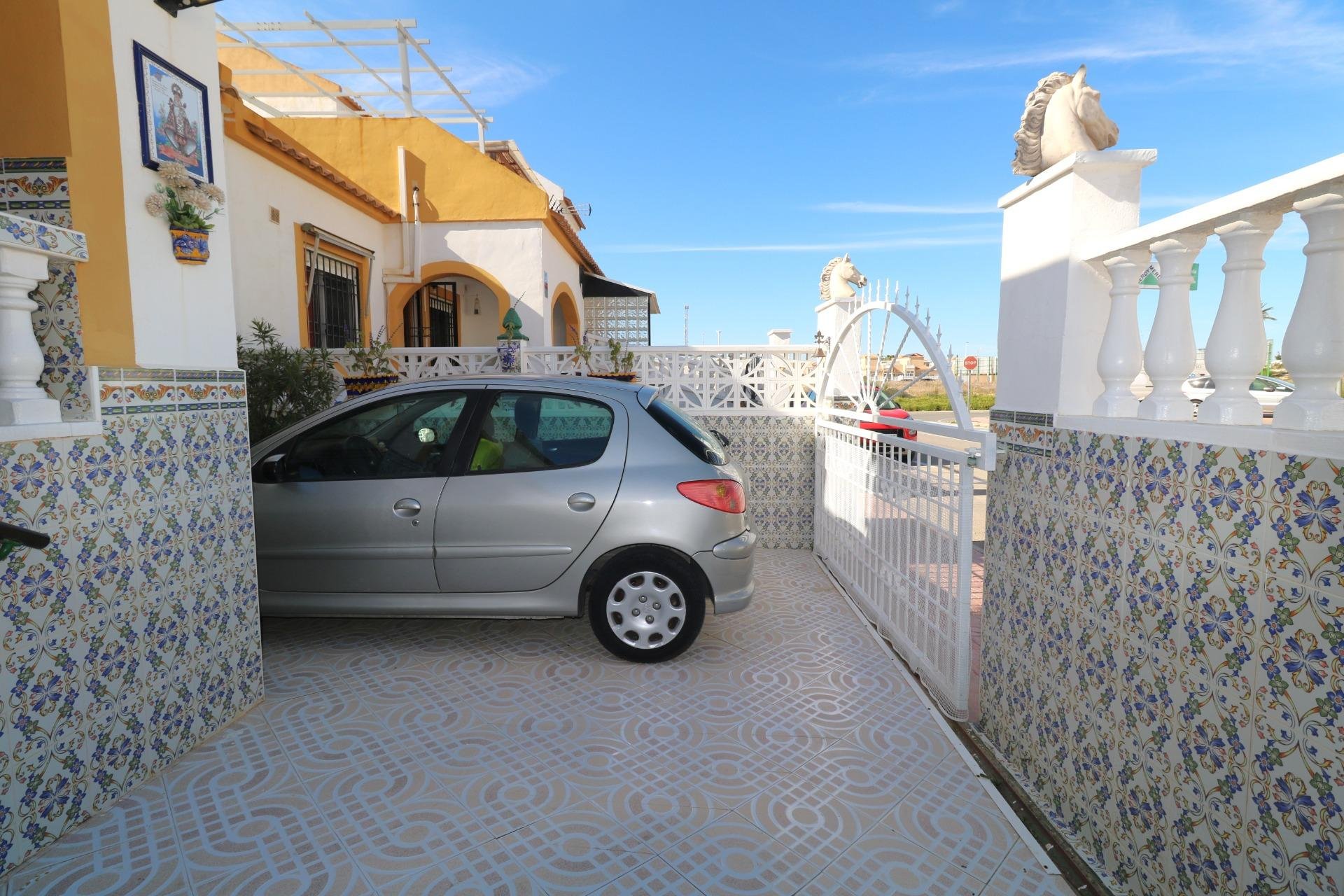 Herverkoop - Bungalow -
Torrevieja - El Limonar