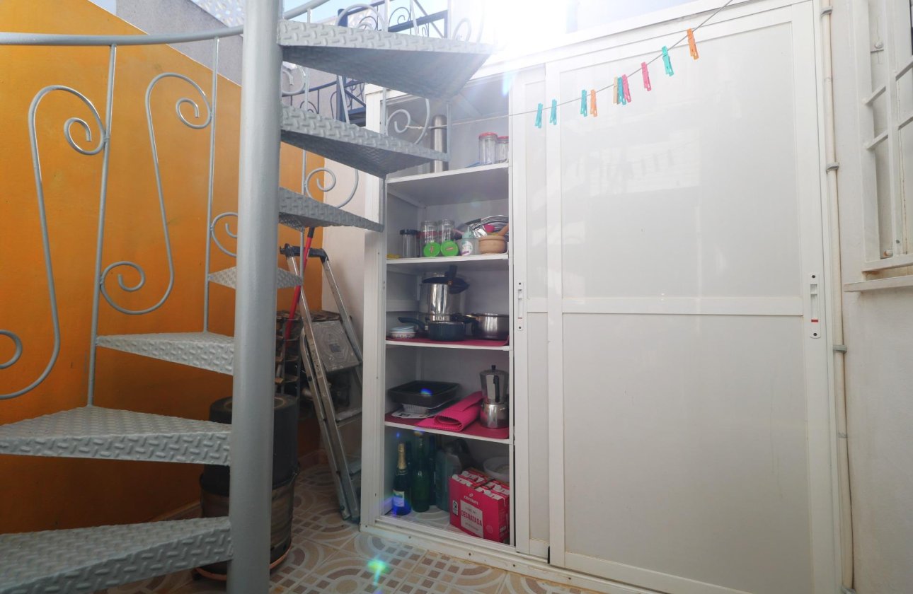 Herverkoop - Bungalow -
Torrevieja - El Limonar