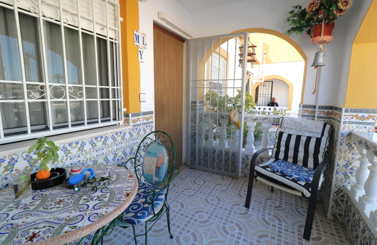 Herverkoop - Bungalow -
Torrevieja - El Limonar