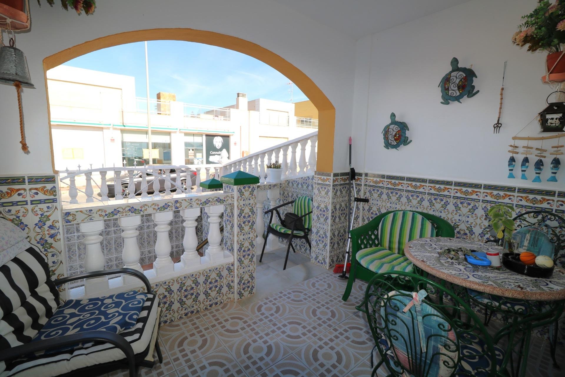 Herverkoop - Bungalow -
Torrevieja - El Limonar