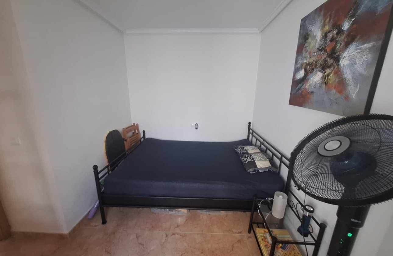 Herverkoop - Bungalow -
Torrevieja - El Limonar