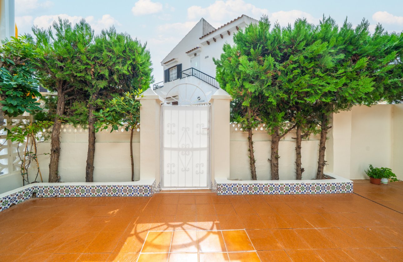 Herverkoop - Bungalow -
Torrevieja - La Mata