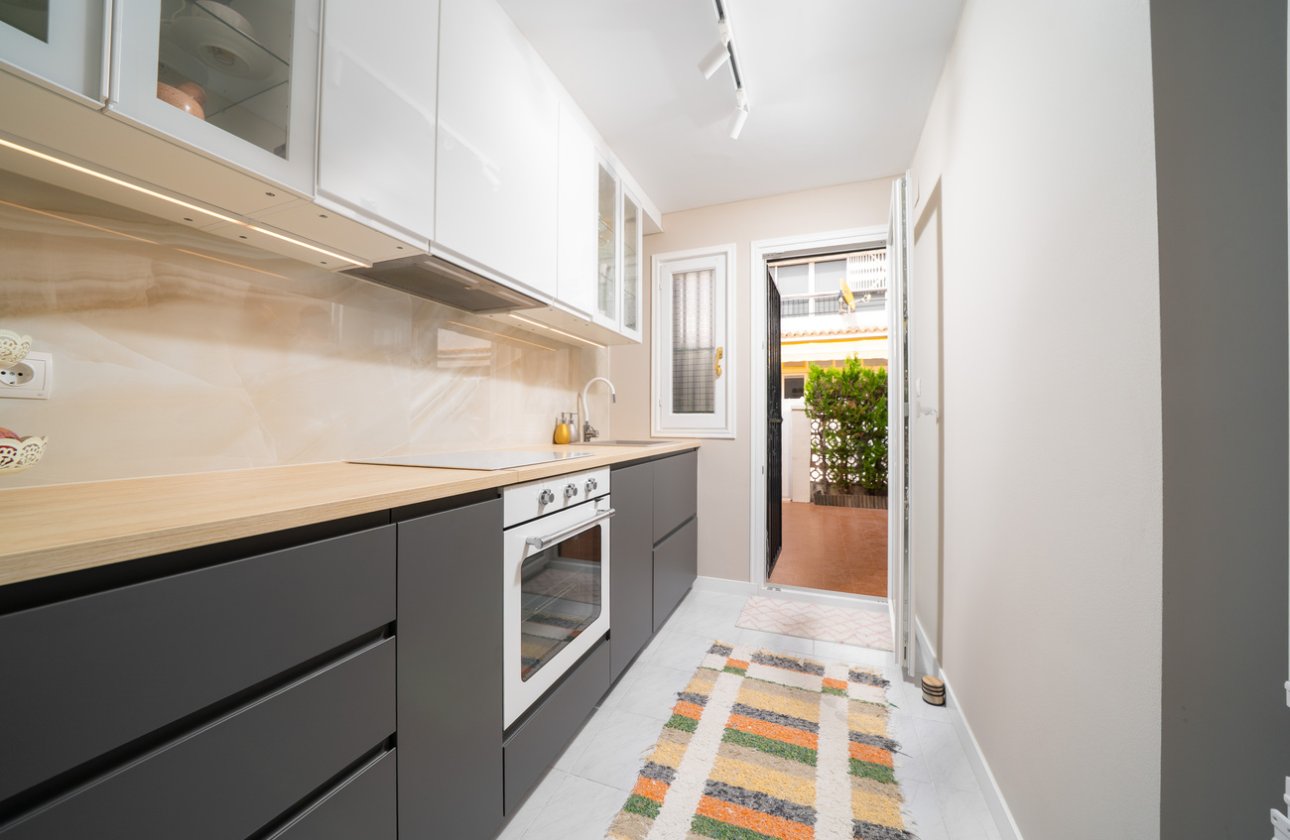 Herverkoop - Bungalow -
Torrevieja - La Mata